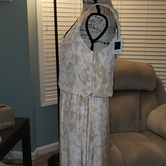 Anthro. Piamita Jaqueline In Muestrita Resort Maxi - Picture 6 of 8